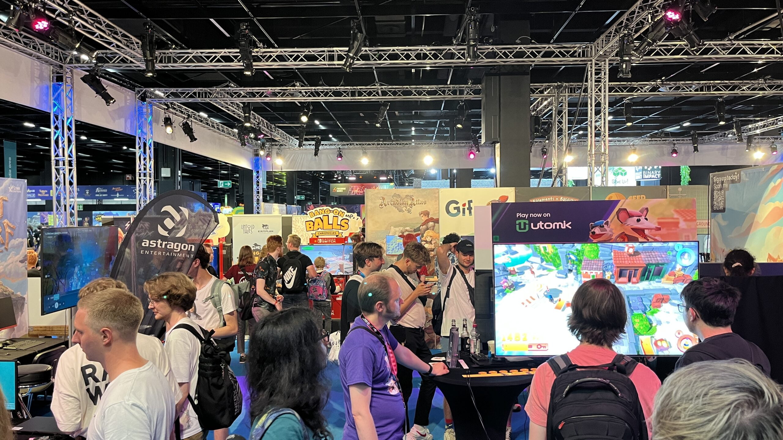 Estandes de Pequenos Desenvolvedores e Hardwares na Gamescom