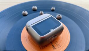 JBL Tour Pro 3
