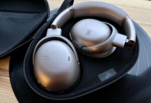 JBL Tour One M3
