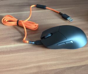 be quiet Dark Perk Ergo Maus von der linken Seite betrachtet